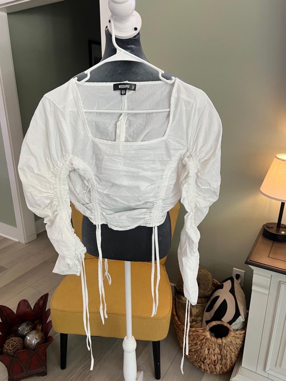 Missguided White Ruched Drawstring Puff-Sleeve Crop Top